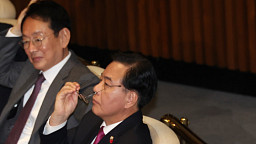 본회의, 정치개혁특위 구성결의안·여객기참사 국조계획서 '통과'