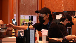 커피값 또 오른다…원두·환율·부자재 삼중고에 물가지수 7.8%↑