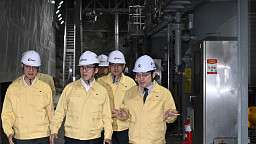 석유비축시설 점검하는 김민석 국무총리