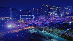 광화문에 등장한 BTS '왕의 귀환'