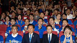 정청래-한병도, 출구조사 결과 표정 관리