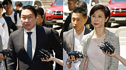 고등법원 출석하는 최태원-노소영
