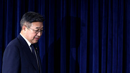 윤호중 장관 '참정권 침해, 잠실 개표소 시위 대국민 담화'