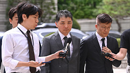 SM엔터 시세조종 무죄 김범수, 자본시장법 항소심 출석
