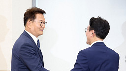 국회 국방위에서 만난 김민석-송영길