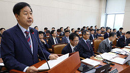 국민의힘 불참 속, 국회 첫 재경위…구윤철 부총리 업무보고