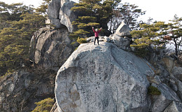 [이색 여행 베테랑] ② 심산 씨 “깊은 산 바위에 새긴 우리 문화 찾아서”