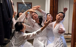 EMA 시니어모델, 퍼포먼스 아트 ‘연꽃’ 선보여