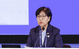 [2025 한일시니어포럼] 정은경 장관 “초고령사회 본격 진입, 지속가능 돌봄체계 구축 핵심”