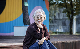 나이 60, 생판 남들과 ‘가족’ 됐다