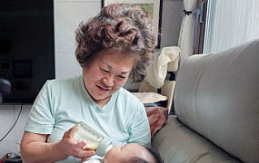 ‘자격증·노인 일자리’ 손주 키운 경험, 일로 연결하다