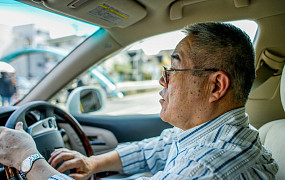 “면허 반납 뒤 외출 급감” 노인 가두는 ‘숨은 이동 격차’