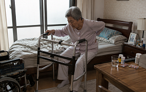 퇴원한 어르신 돌봄 공백 줄인다, 27일부터 집중서비스 제공