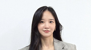 '트라이'·'화려한 날들' 박정연, 트리플뷰 리뉴얼 축하