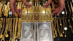 80% 폭등했던 은값, 하룻밤 새 12% 증발한 진짜 이유 [이슈크래커]