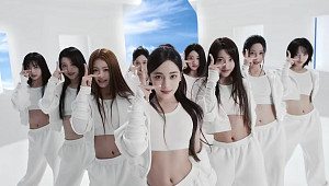 “보아·제시카 다 모였네”…A2O LITE가 소환한 ‘이수만 안목’