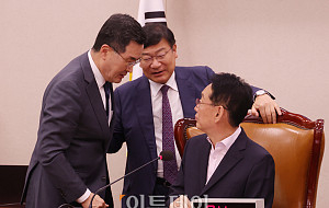 법사위, 오동운 공수처장 후보자 청문회 '의결' [포토]