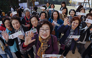 "늦었다고 생각할 때가 제일 빠를 때죠" 83세 임태수 할머니의 수능 도전 [포토로그]