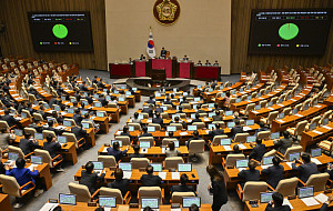 '내란·김건희·해병' 3대 특검법 본회의 통과... 국민의힘은 퇴장 [포토]
