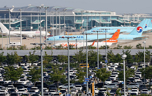 설연휴 보다 북적이는 인천공항 주차장 [포토]