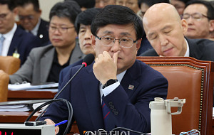 기후환노위 종합감사, 답변하는 김성환 기후부 장관 [포토]