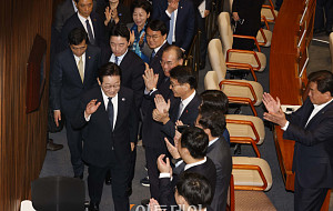 국회 시정연설, 박수받으며 퇴장하는 이재명 대통령 [포토로그]