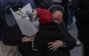 '2026학년도 수능 끝'... 시험장 나서는 수험생들 [포토로그]