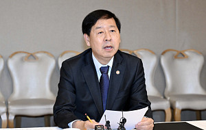 구윤철 경제부총리·김윤덕 국토부 장관, 주택공급촉진 관계장관회의 [포토]