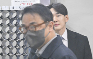 '양평 공흥지구 특혜 의혹' 김건희 여사 오빠 김진우 씨 영장실질심사 출석 [포토]