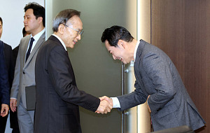 이명박 전 대통령 예방한 장동혁 국민의힘 대표 [포토로그]