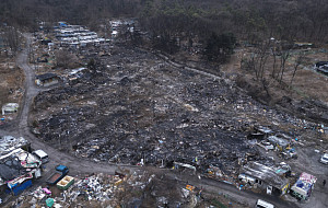 화재로 잿더미된 '강남 마지막 판자촌' 구룡마을 [포토로그]