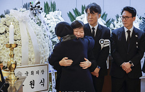 이해찬 전 총리 장례 사흘째, 이어지는 추모발길 [포토]