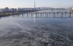 주말 '냉동고 한파'... 추위 월요일 낮까지 이어져 [포토로그]