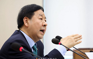 국회 재경위, 현안질의 답변하는 구윤철 부총리 [포토]