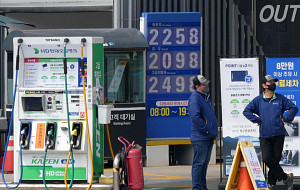 기름값 '평균 2000원' 목전 [포토로그]