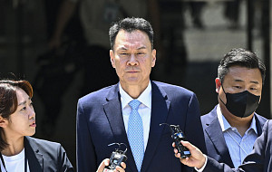 '내란 가담 혐의' 영장실질심사 출석한 김명수 전 합참의장 [포토]