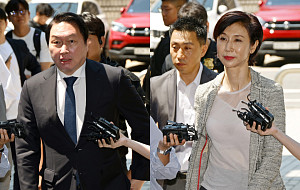 고등법원 출석하는 최태원-노소영 [포토]