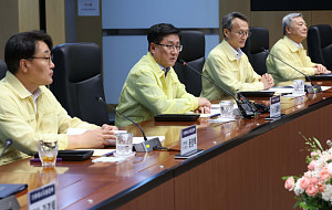김성환 기후부 장관, 여름철 전력수급 대책회의 [포토로그]