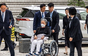 '정교유착 혐의' 한학자, 휠체어 타고 결심공판 출석 [포토]