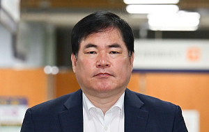 '대장동 개발 비리' 항소심 출석하는 유동규 [포토]