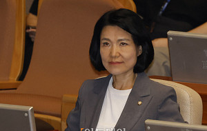 국회 본회의, 이진숙 제명 촉구 결의안 등 가결 [포토]