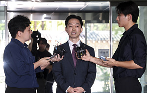 김지용 중대범죄수사청장 후보자 출근 [포토]