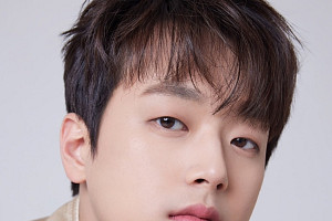 '이찬원 팬덤' 찬스, 데뷔 6주년 기념 릴레이 기부…찬란한 행보