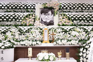 故 안성기, 금관문화훈장 추서 "한국 영화 성장의 상징"