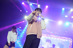 이찬원 '찬가', 인천 콘서트 195분 열창…전국투어 찬란한 순항 중