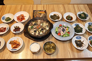 ‘동네한바퀴’ 경주 금리단길 불고기 발효밥상 속 정성