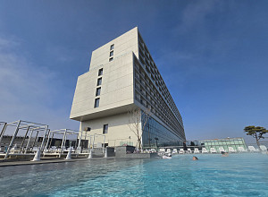 [문연배의 엔터 트립] 네스트호텔 수영장에서 즐기는 사계절 낙원 ②