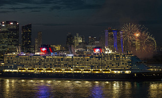 디즈니 크루즈 어드벤처호 싱가포르 입성, 로다주 참여 명명식 개최