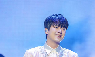 이찬원, 대전 콘서트 비하인드 공개…찬란한 비주얼