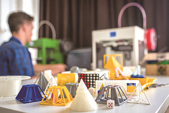 4차 산업혁명 시대 3D 프린터 창업, 은퇴자들의 희망 될까